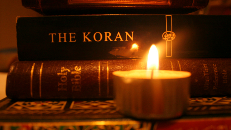 quran-and-bible-800x450